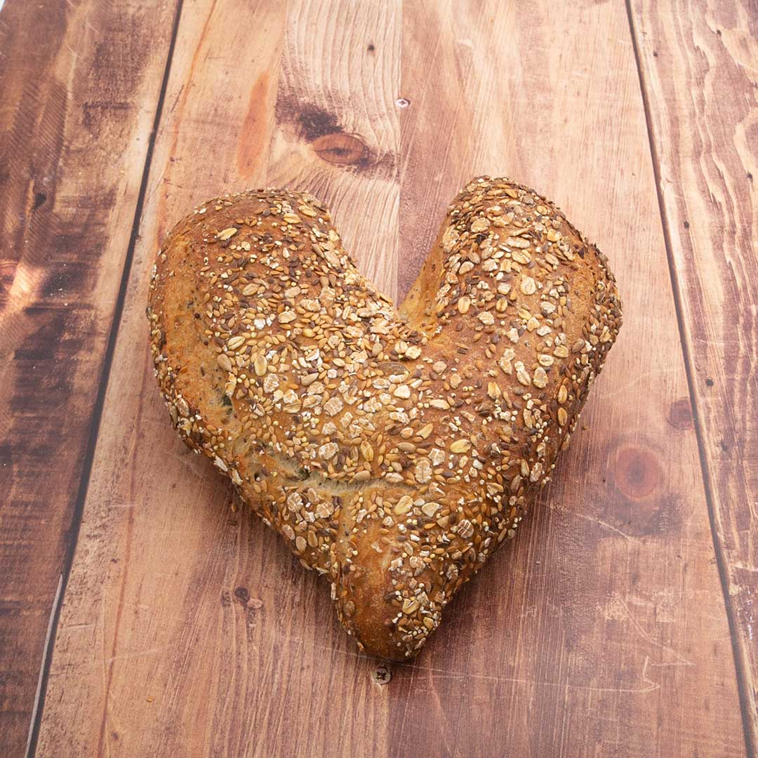 Cœur quinoa pain farine de blé sésame pavot courge tournesol flocon d'avoine quinoa boulangerie pâtisserie Lafitau Brignoles 83