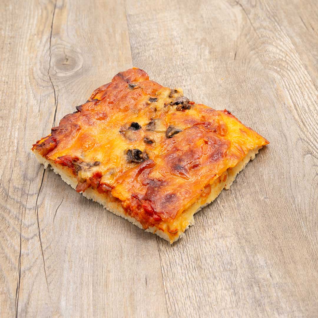 pizza jambon champignons pause salée jambon champignons sauce tomate pâte à pizza boulangerie pâtisserie Lafitau Brignoles 83