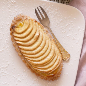 Semelle aux pommes pâtisserie feuilletage au beurre crème pâtissière pommes boulangerie pâtisserie Lafitau Brignoles 83