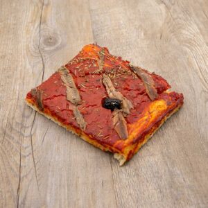 Pizza anchois pause salée anchois sauce tomates pâte à pizza boulangerie pâtisserie Lafitau Brignoles 83