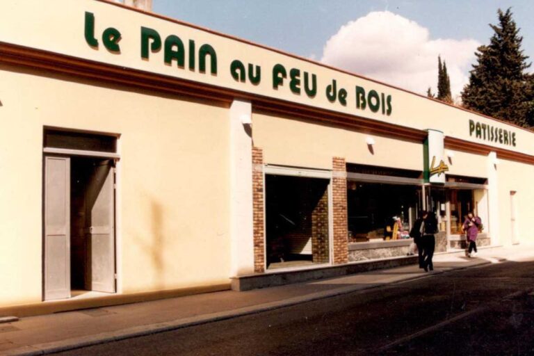 Lafitau notre histoire 2000 transformation de la façade avenue Dréo fête ses 50 ans boulangerie pâtisserie Lafitau Brignoles 83