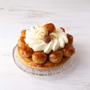 Saint-honoré pâtisserie à partager feuilletage au beurre, chantilly vanille, choux vanille, crème de marron boulangerie pâtisserie Lafitau Brignoles 83