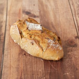 Pain aux noisettes pain farine de blé bio noisettes boulangerie pâtisserie Lafitau Brignoles 83