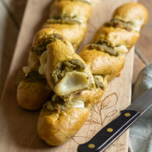 Baguette chèvre pesto - boulangerie pâtisserie Lafitau Brignoles 83