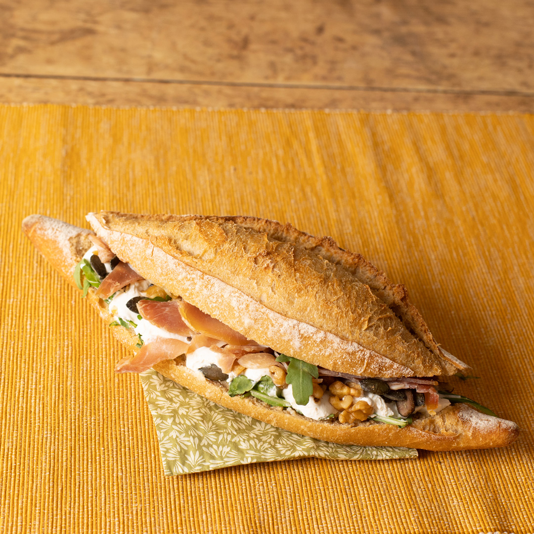 Sandwich le Pointu chèvre - Boulangerie pâtisserie Lafitau Brignoles 83
