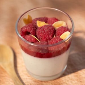 Panacotta Framboise - boulangerie pâtisserie Lafitau Brignoles 83
