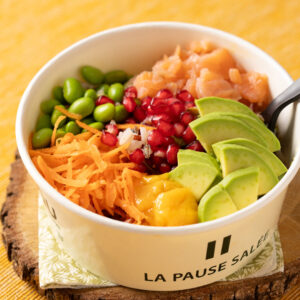 Poke bowl saumon - boulangerie pâtisserie Lafitau Brignoles 83